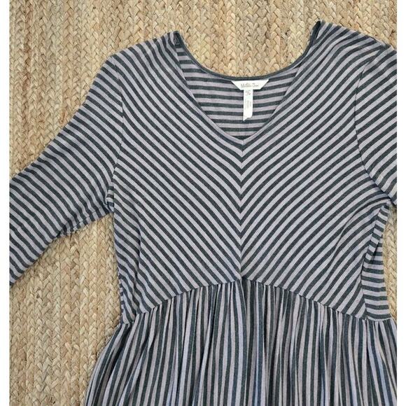 Matilda Jane Womens Midi Dress Size Medium Gray Black Striped Stretchy A Line - Picture 5 of 6
